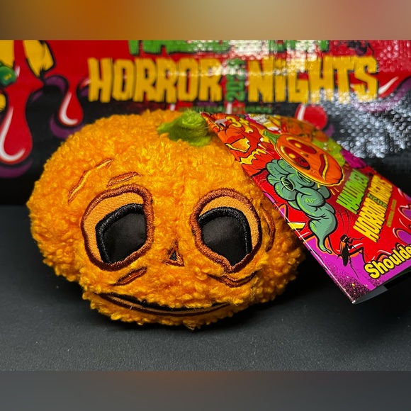 2024 Universal Studios Halloween Horror Nights HHN Lil' Boo Shoulder Plush NWT - Picture 2 of 7